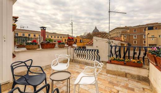 ATTICO UNICO CON VISTA MOZZAFIATO SULLA CUPOLA